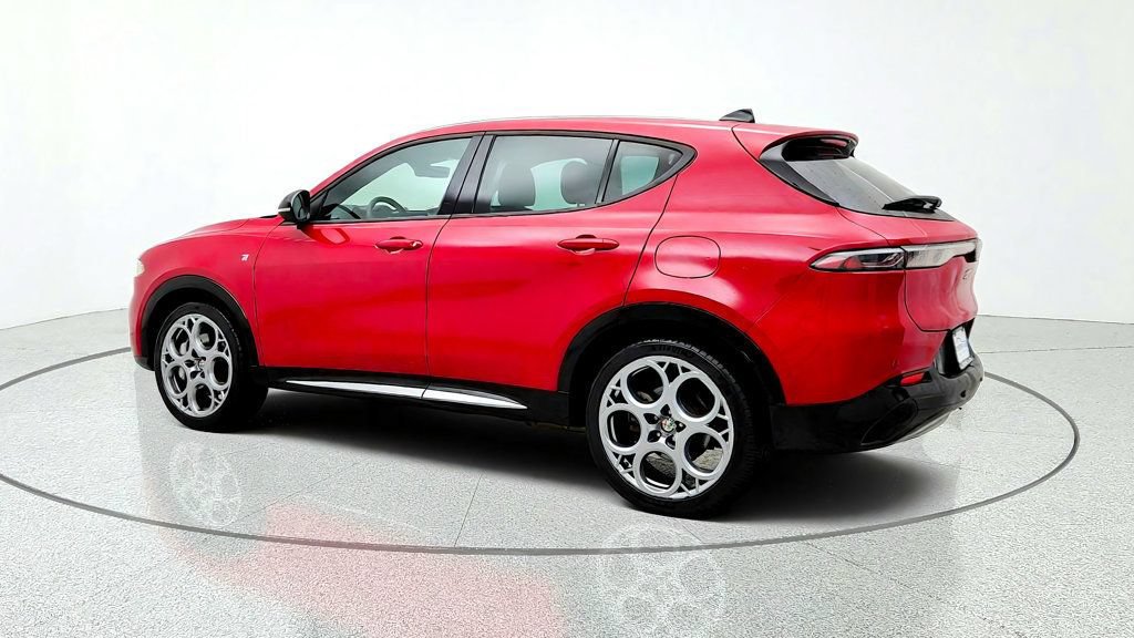 Used 2024 Alfa Romeo Tonale Ti w/ Premium Interior Package AWD/4WD image 7
