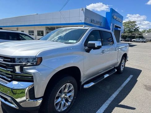 Used 2020 Chevrolet Silverado 1500 LTZ w/ LTZ Plus Package AWD/4WD image 3