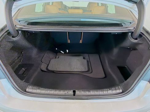 Used 2018 BMW 540i xDrive image 29