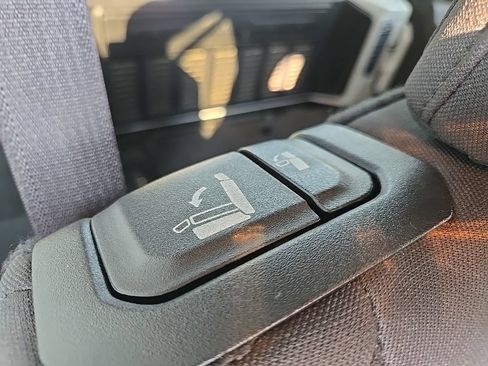 Used 2019 Jeep Wrangler Unlimited Sport S AWD/4WD image 87