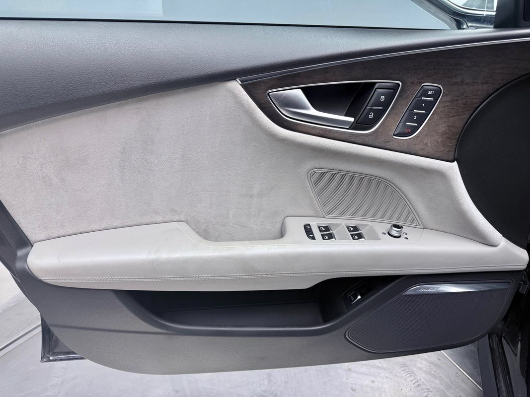 Used 2018 Audi S7 Prestige AWD/4WD image 17