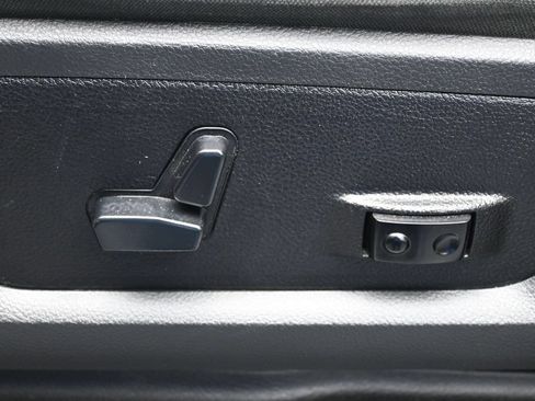 Used 2019 RAM 2500 Big Horn AWD/4WD image 11