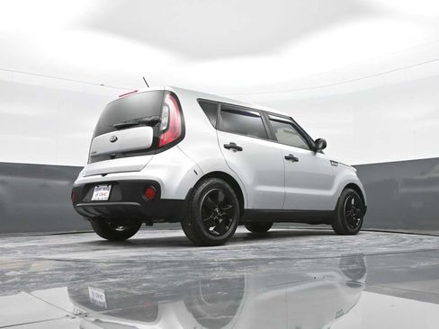 Used 2019 Kia Soul image 37