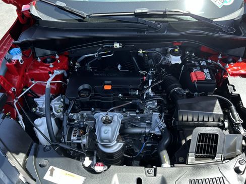 Certified 2025 Honda HR-V Sport image 17