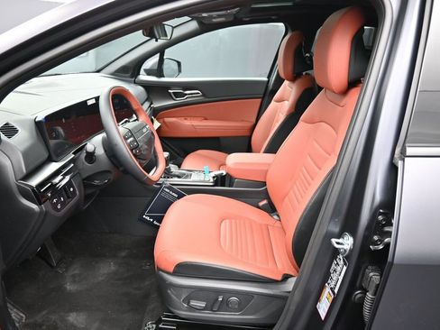 New 2026 Kia Sportage SX FWD image 19