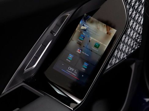 New 2026 BMW 760i xDrive w/ Executive Package image 16