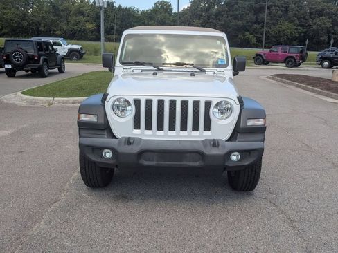 Used 2021 Jeep Wrangler Unlimited Sport AWD/4WD image 8