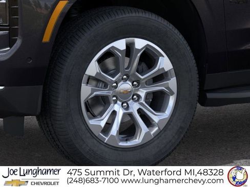 New 2026 Chevrolet Suburban LT w/ Comfort Package image 9