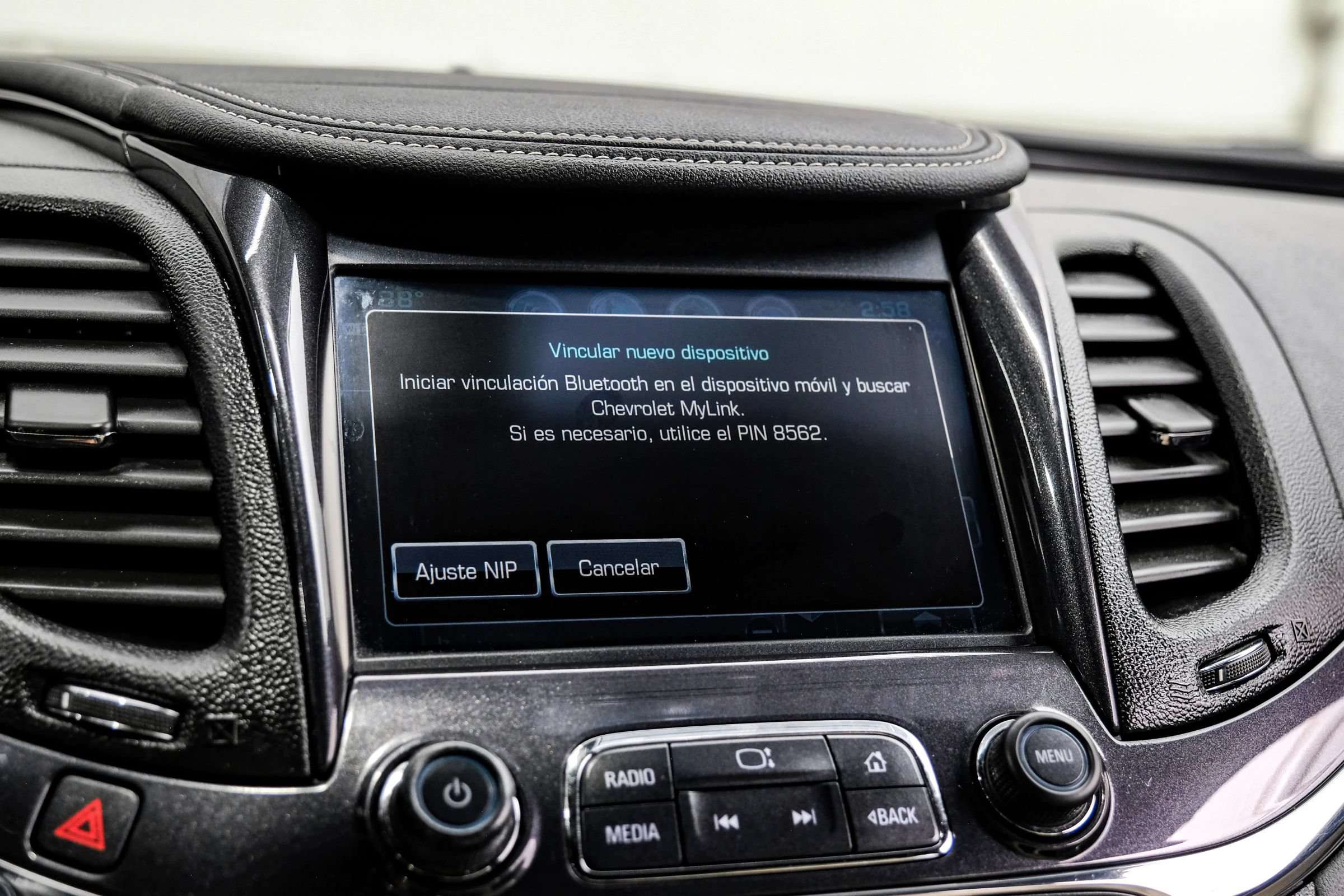 Used 2018 Chevrolet Impala Premier FWD image 34