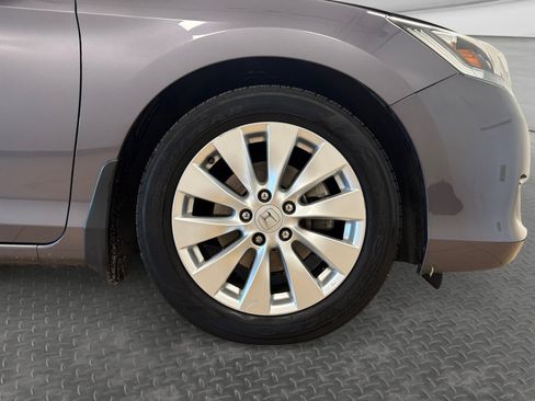 Used 2015 Honda Accord EX-L image 17