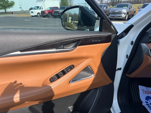 Used 2025 INFINITI QX60 Sensory w/ Vision Package image 40