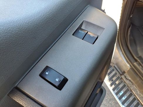 Used 2012 Ford F250 XLT w/ XLT Premium Pkg image 9