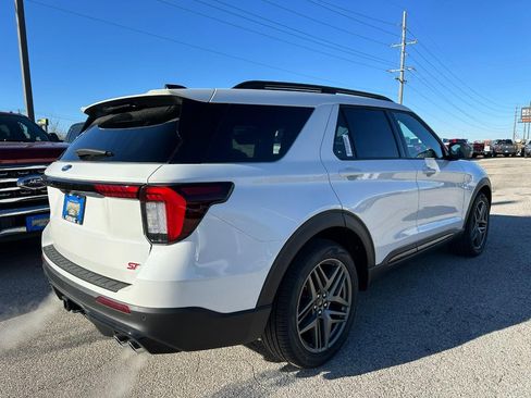 New 2026 Ford Explorer ST w/ Sun And Sound Package AWD/4WD image 3