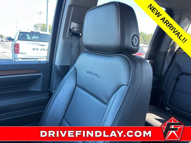 Used 2025 GMC Sierra 2500 Denali w/ Denali Reserve Package AWD/4WD image 13