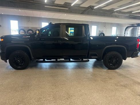 Certified 2021 Chevrolet Silverado 2500 LTZ w/ LTZ Plus Package AWD/4WD image 11