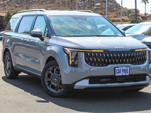 New 2026 Kia Carnival EX image 2