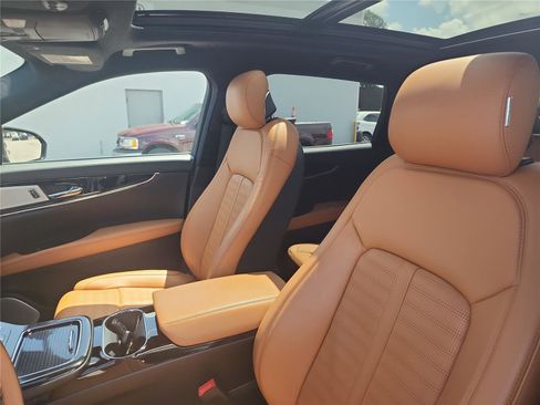 Used 2023 Lincoln Nautilus Black Label image 14