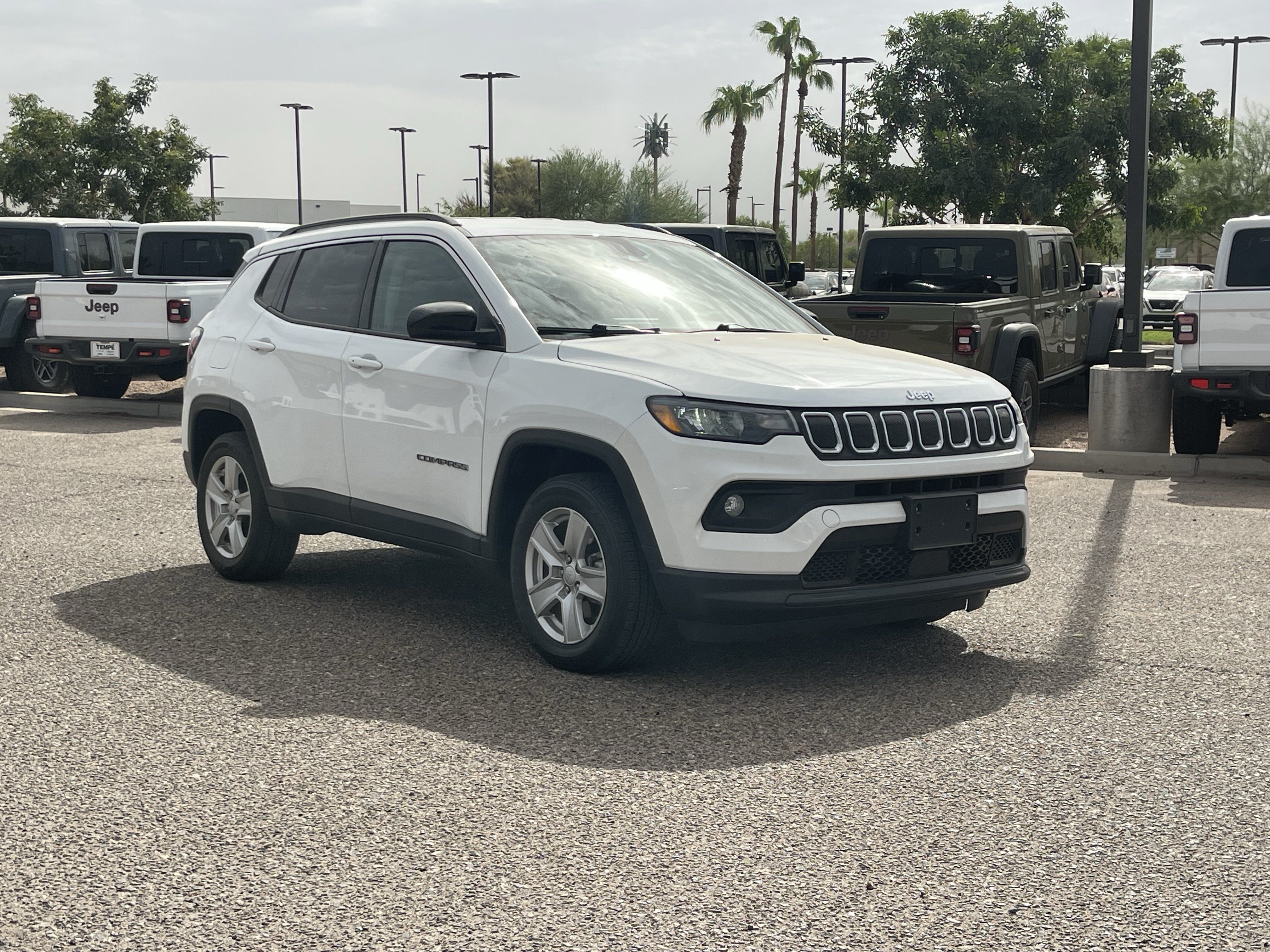 Certified 2022 Jeep Compass Latitude w/ Convenience Group AWD/4WD image 7