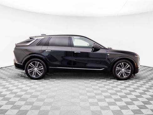 New 2026 Cadillac Lyriq Luxury image 6