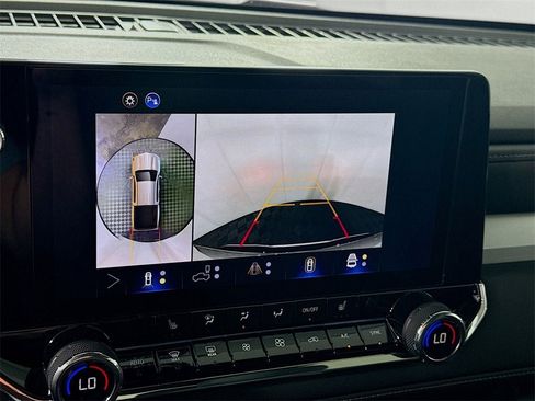 New 2025 Chevrolet Colorado LT w/ LT Convenience Package image 9