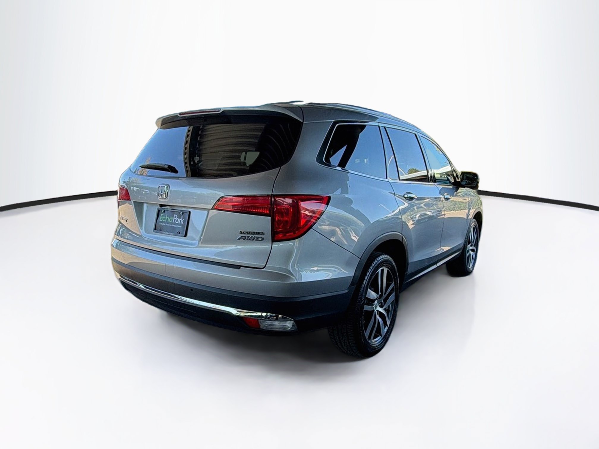 Used 2017 Honda Pilot Touring image 9