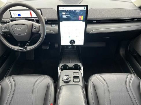 Used 2023 Ford Mustang Mach-E Premium image 5