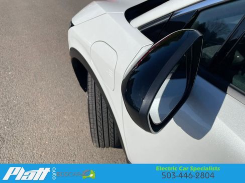 Used 2026 Nissan Leaf w/ Floor Mat Package (S+) FWD image 16