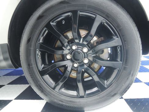Used 2014 Land Rover Range Rover Sport HSE AWD/4WD image 7