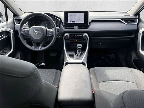 Certified 2025 Toyota RAV4 XLE FWD image 19