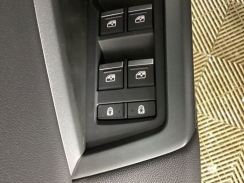 New 2025 Audi Q3 2.0T Premium image 19