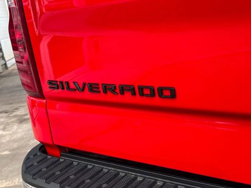 Used 2021 Chevrolet Silverado 1500 LT w/ LPO, Dark Essentials Package AWD/4WD image 17