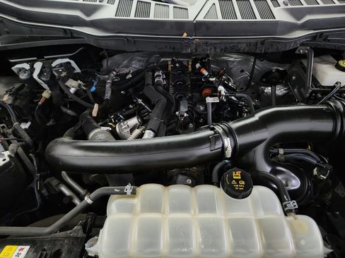Used 2024 Ford F150 Lariat w/ Equipment Group 502A High AWD/4WD image 40
