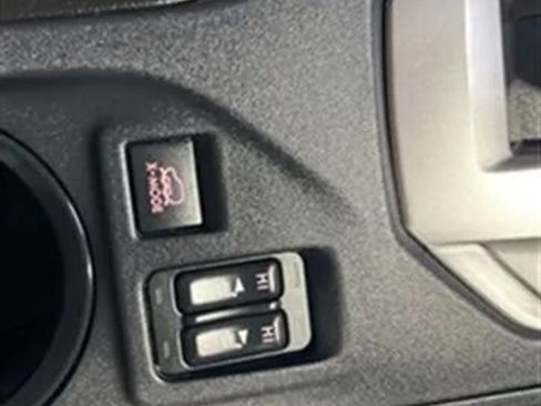 Used 2019 Subaru Crosstrek 2.0i Premium image 19