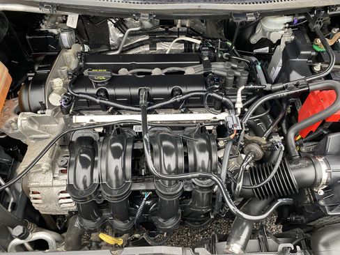 Used 2014 Ford Fiesta SE image 24