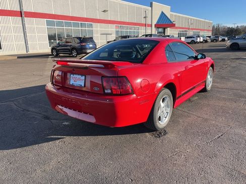 Used 2002 Ford Mustang Coupe image 2