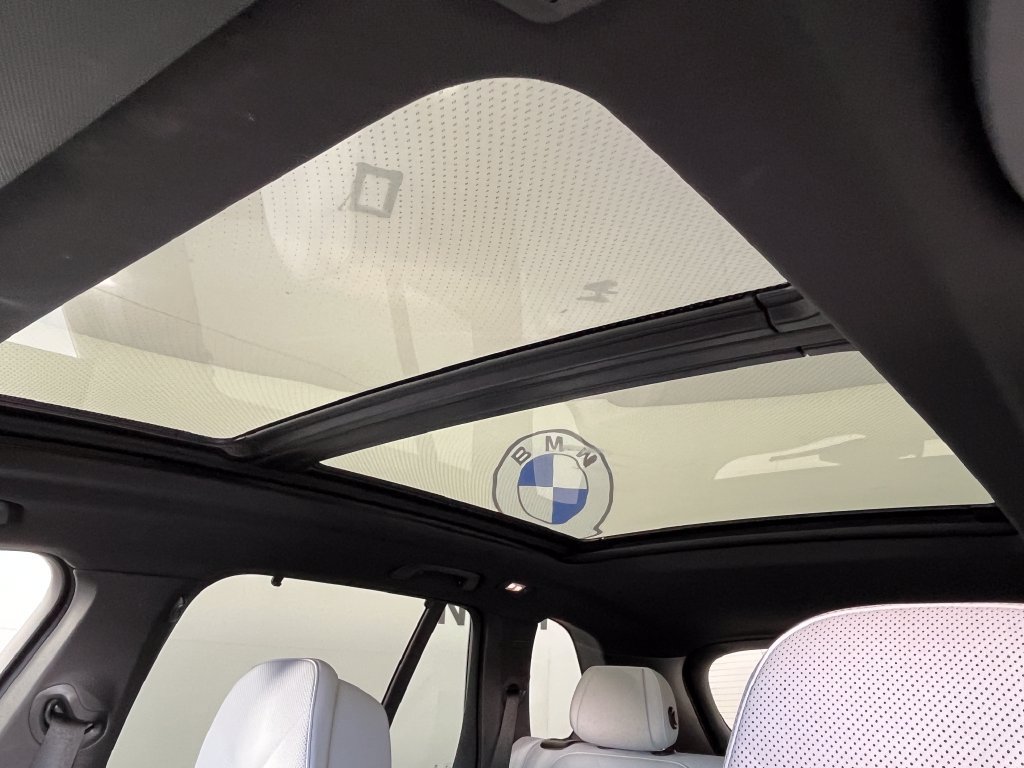 Used 2025 BMW X5 xDrive40i w/ Executive Package AWD/4WD image 31