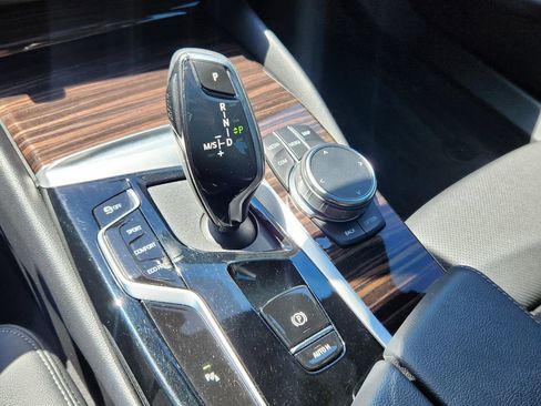Used 2023 BMW 530i xDrive w/ Convenience Package AWD/4WD image 29