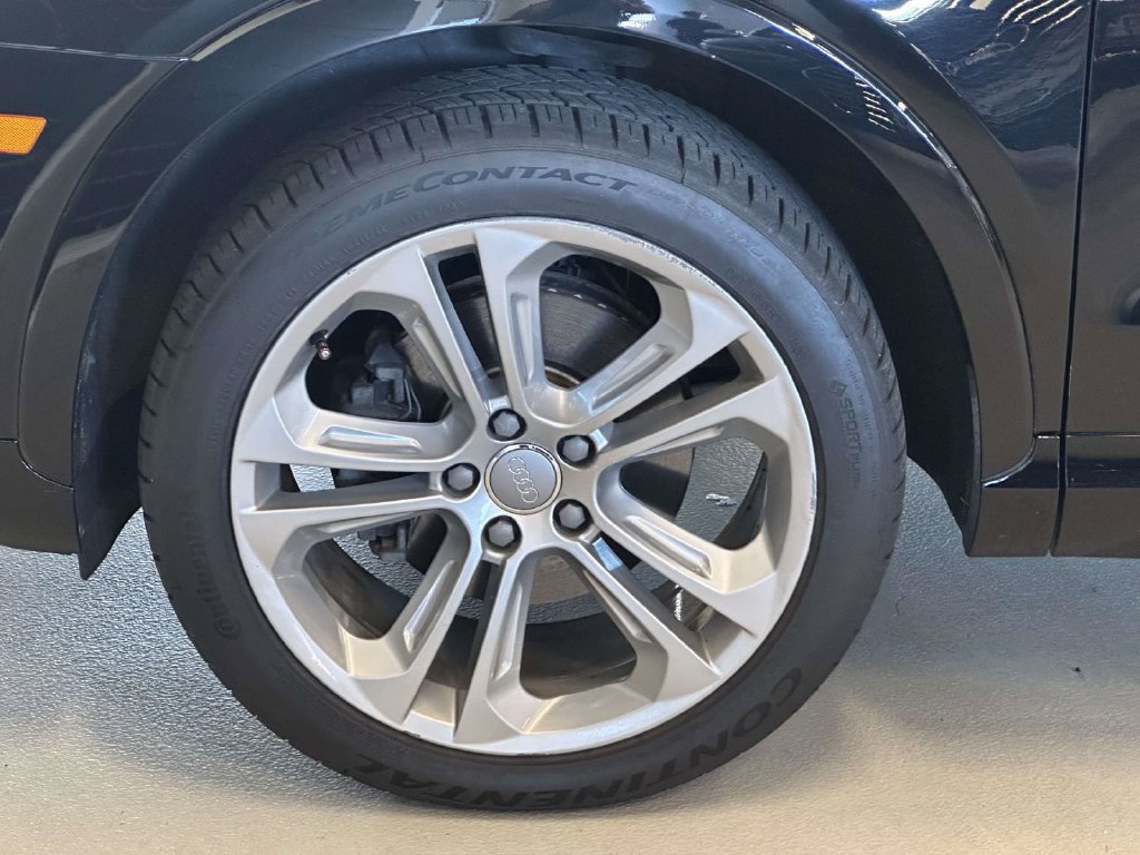Used 2017 Audi Q3 2.0T Premium Plus w/ Premium Plus Package AWD/4WD image 8