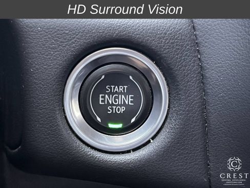Used 2021 GMC Yukon AT4 w/ Technology Package AWD/4WD image 19