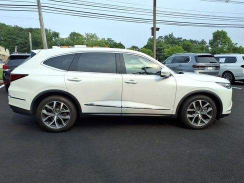 Used 2024 Acura MDX SH-AWD w/ Technology Package image 8