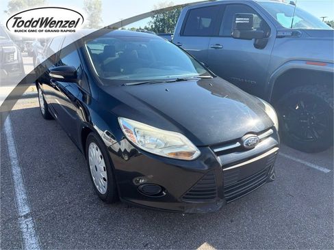 Used 2014 Ford Focus SE FWD image 1