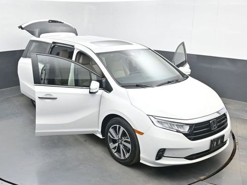 Used 2023 Honda Odyssey Touring image 52