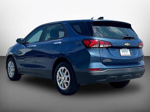Used 2024 Chevrolet Equinox LS FWD image 4
