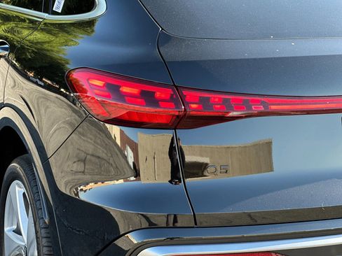 New 2025 Audi Q5 Premium Plus AWD/4WD image 24