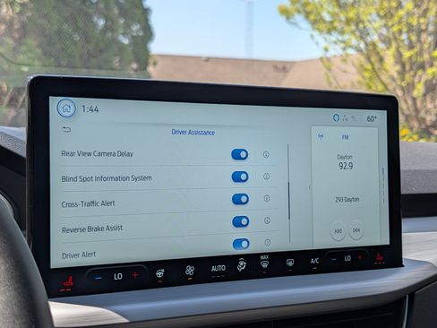 Used 2026 Ford Escape SE w/ PHEV Premium Package image 26