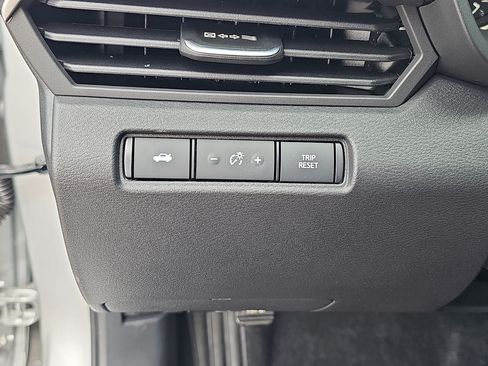 New 2026 Nissan Altima 2.5 SV FWD image 24
