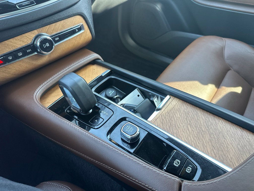 Used 2023 Volvo XC90 B6 Plus w/ Protection Package AWD/4WD image 18