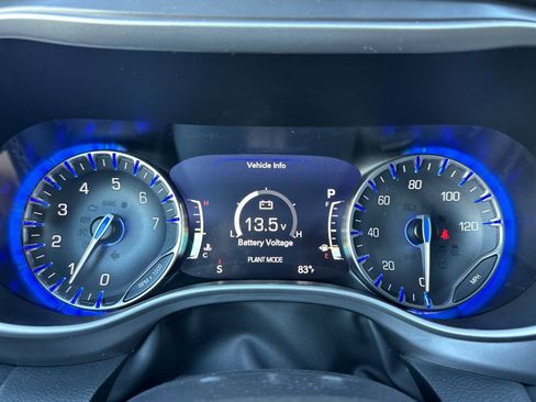 New 2026 Chrysler Voyager LX image 25