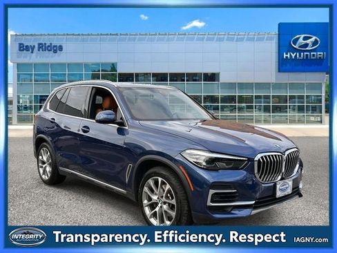 Used 2023 BMW X5 xDrive40i w/ Premium Package image 1