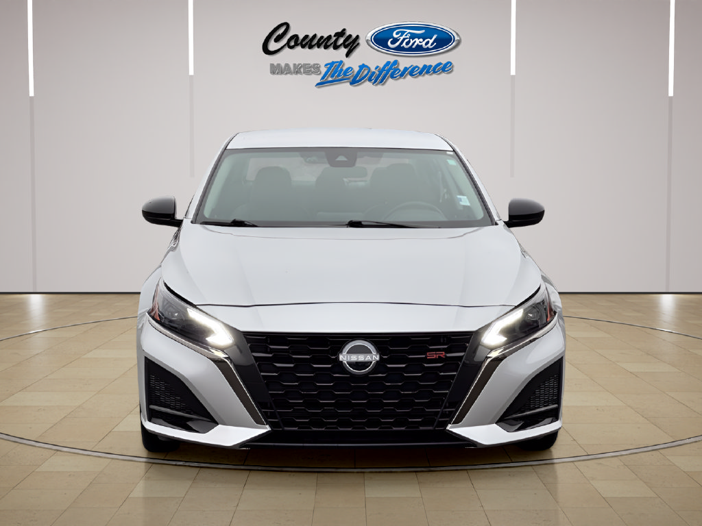 Used 2025 Nissan Altima 2.5 SR FWD image 5